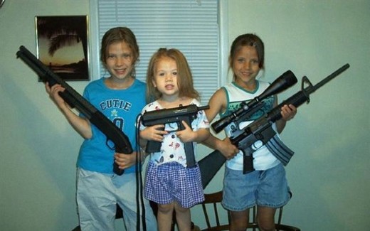 Bewaffnete Kids